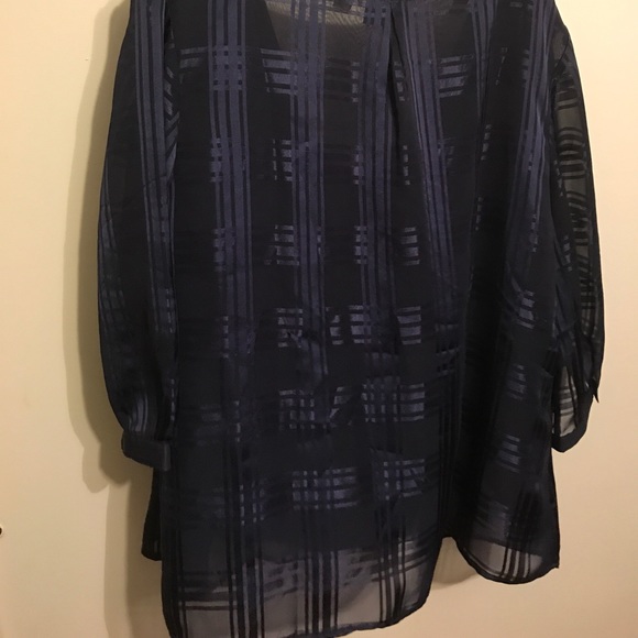 Avenue Blouse - Picture 5 of 7