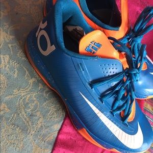KDs( Kevin Durant)