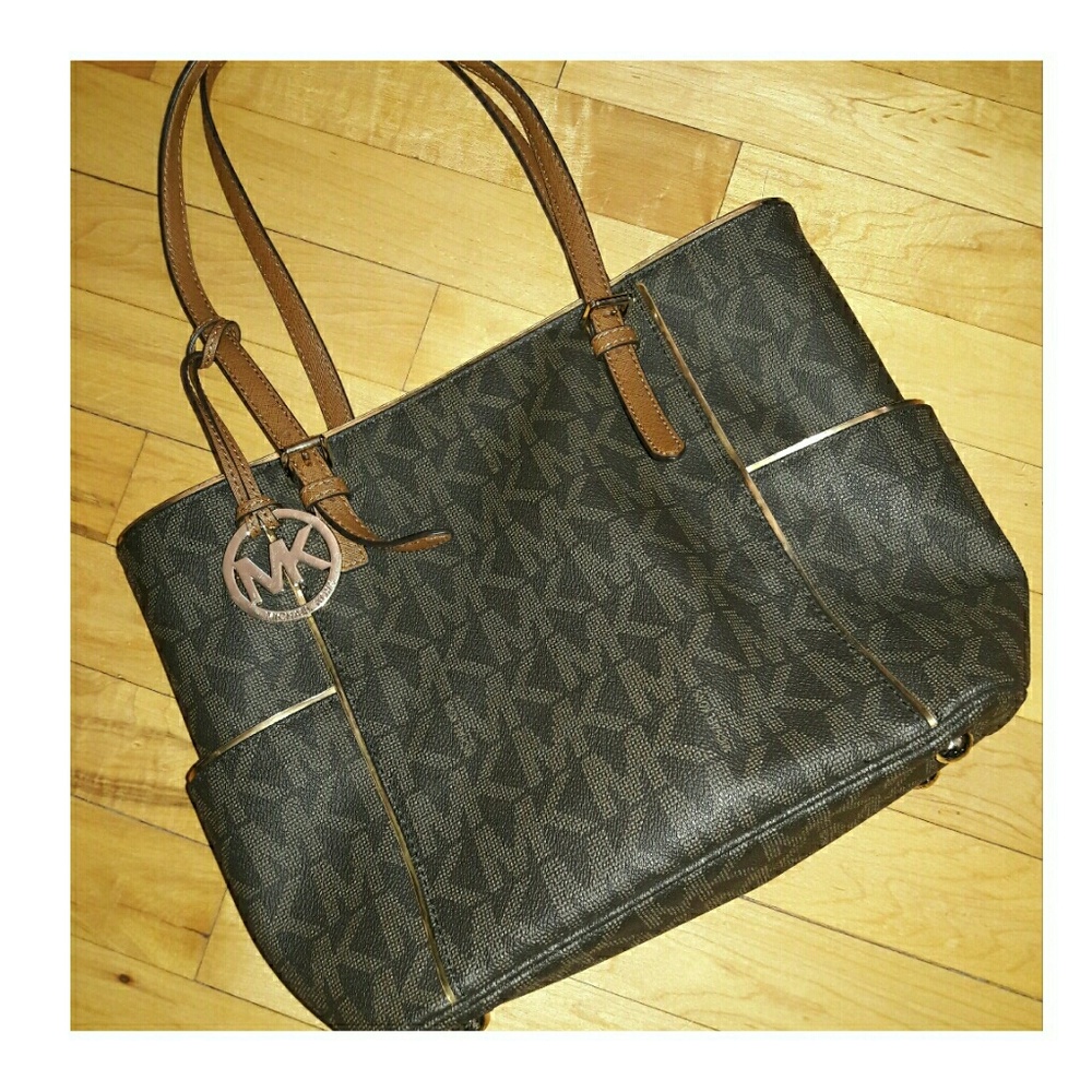 Authentic Michael Kors Bag - Like New !