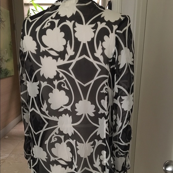 Milly Top - Picture 6 of 8