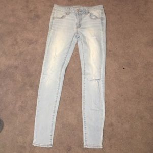 SALE! American Eagle light wash distressed jeans