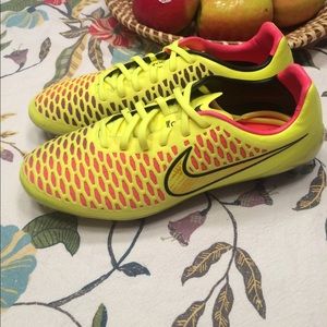 Magista Opus launch colorway