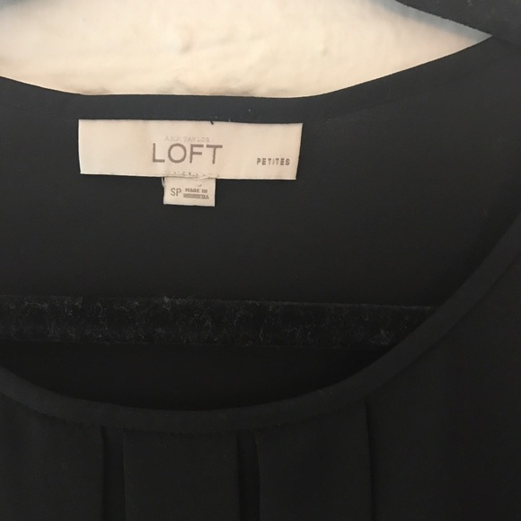 🙋LOFT OFFICE CHIC BLACK BLOUSE🙋 - Picture 2 of 2