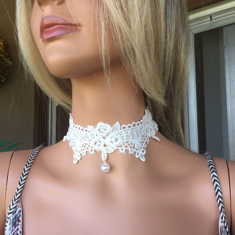 Sexy White Victorian Lace Goddess Choker 3 Sizes