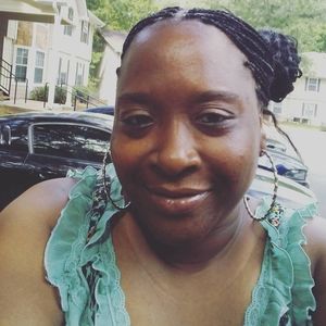 Meet your Posher, Yolanda