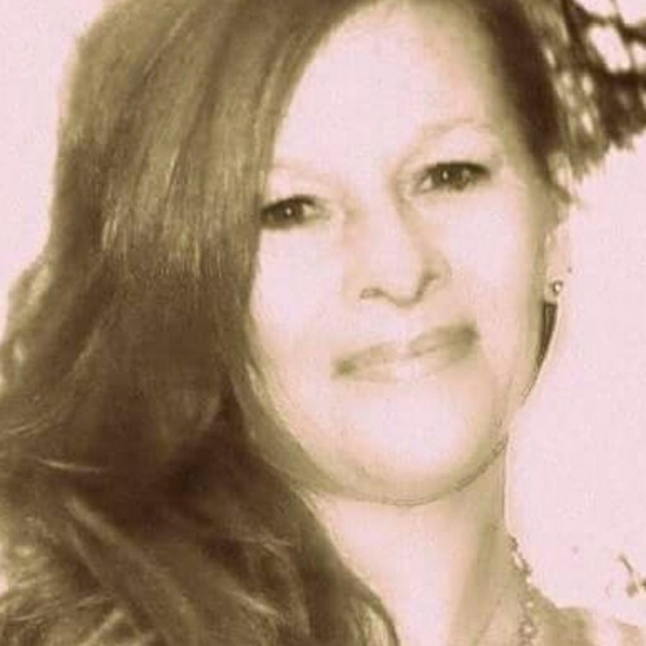 Meet your Posher, Deana - Picture 1 of 1