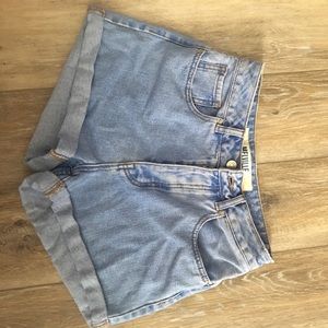 Brandy Melville High waisted Shorts