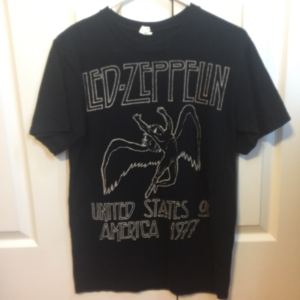✨Led Zeppelin Angel Black T-Shirt Size S✨