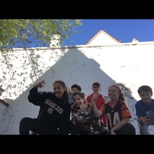 Meet your Posher, Ninah