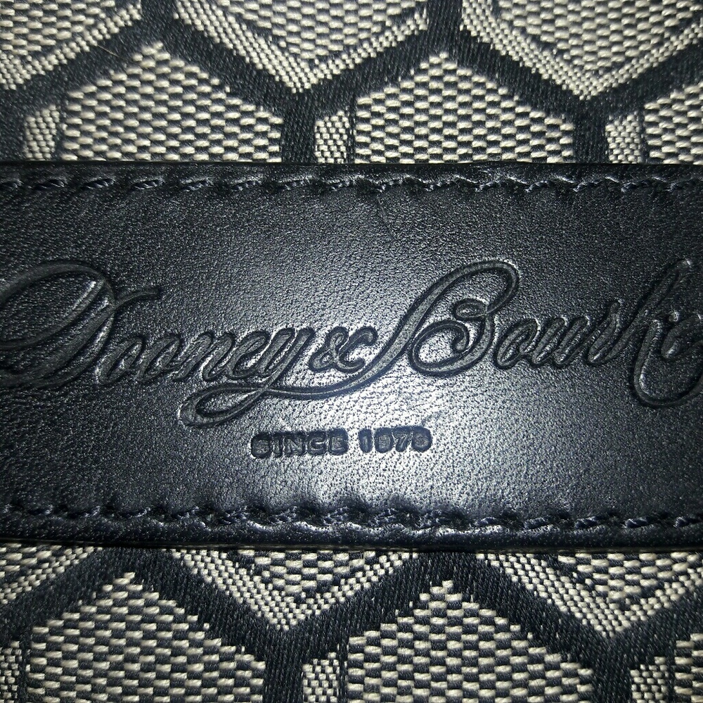 DOONEY & BURKE shoulder bag