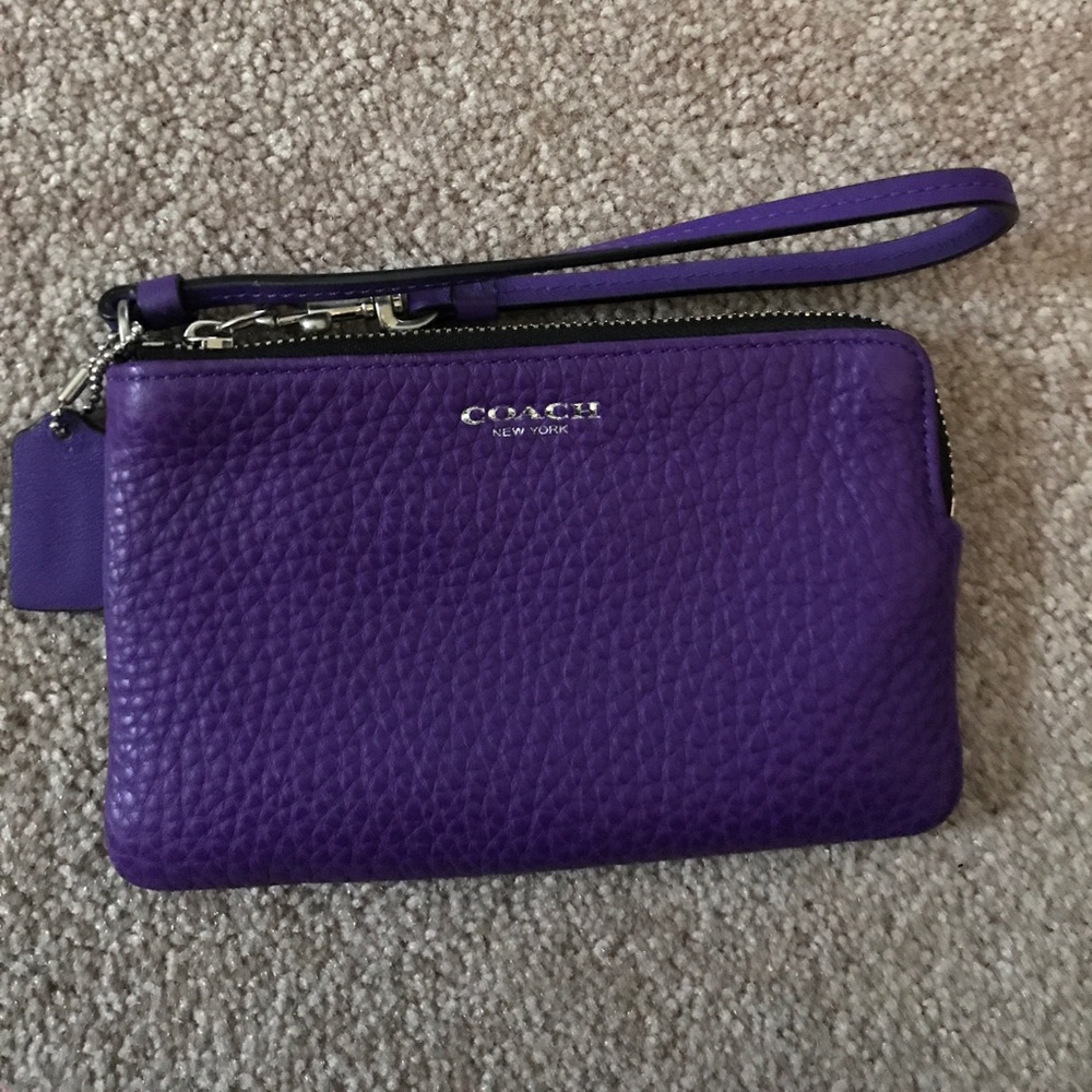 Coach leather wristlet small purple