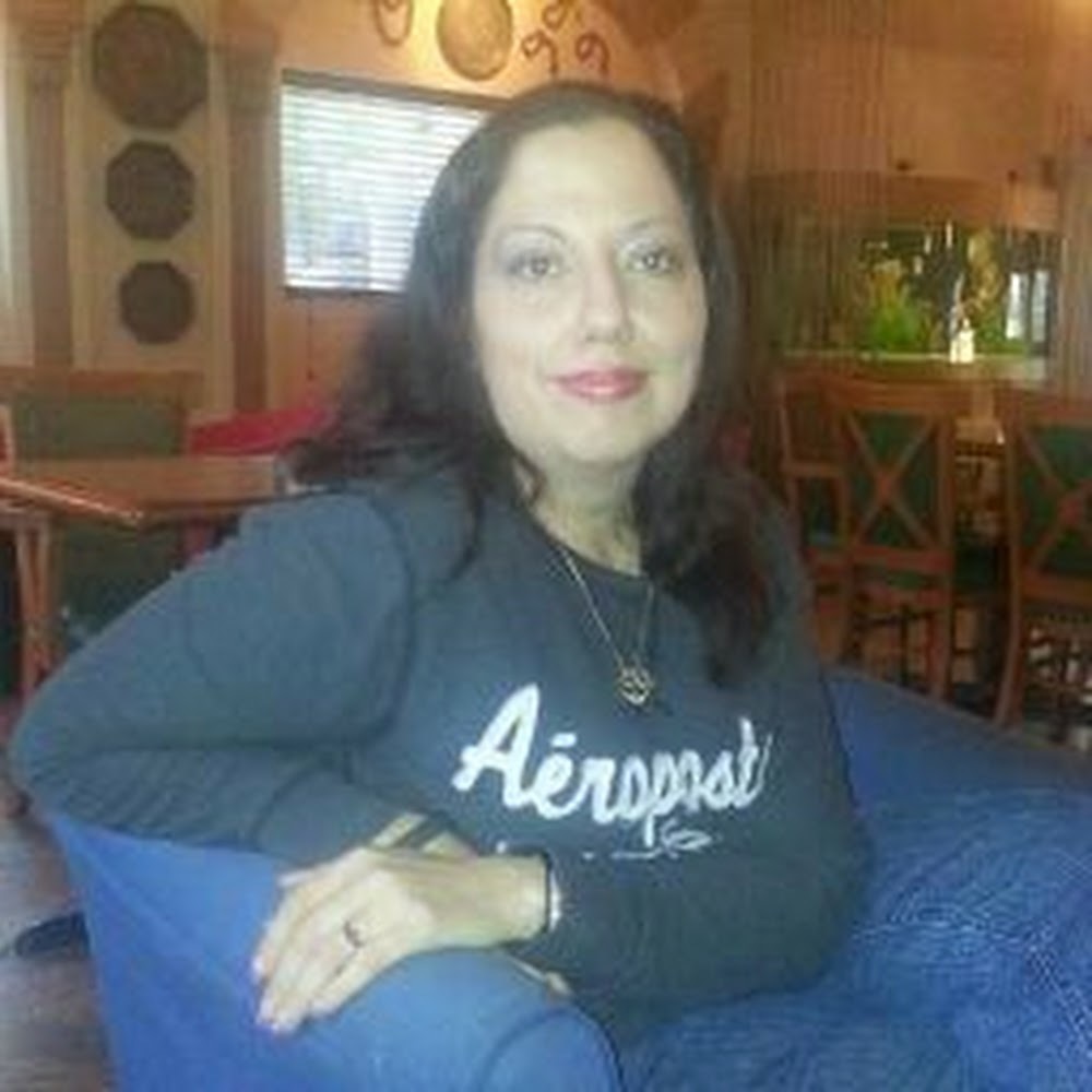 Meet your Posher, Rebecca