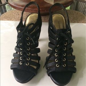 Gorgeous black Heels