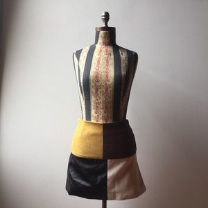 Patch style short skirt 🌙