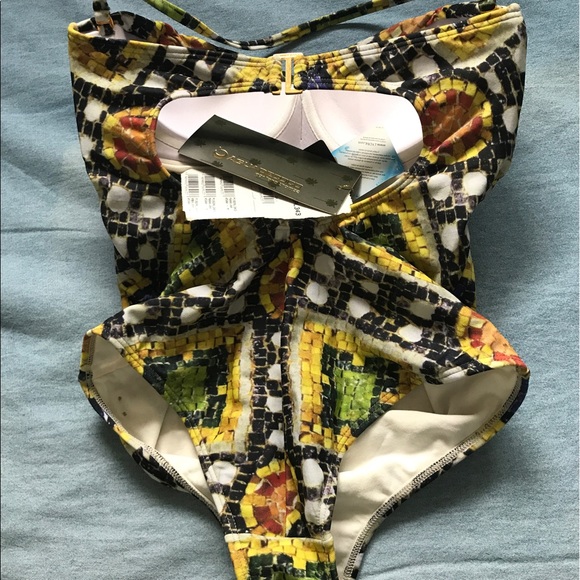 Aguadecoco women new swimming suit medium - Picture 2 of 4