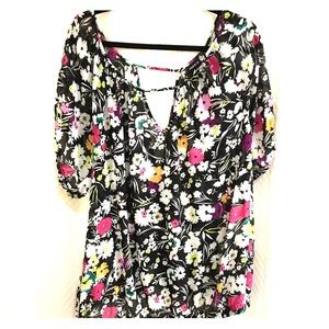 Pretty floral top
