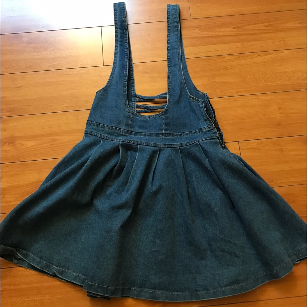 Women jeans skirt with straps