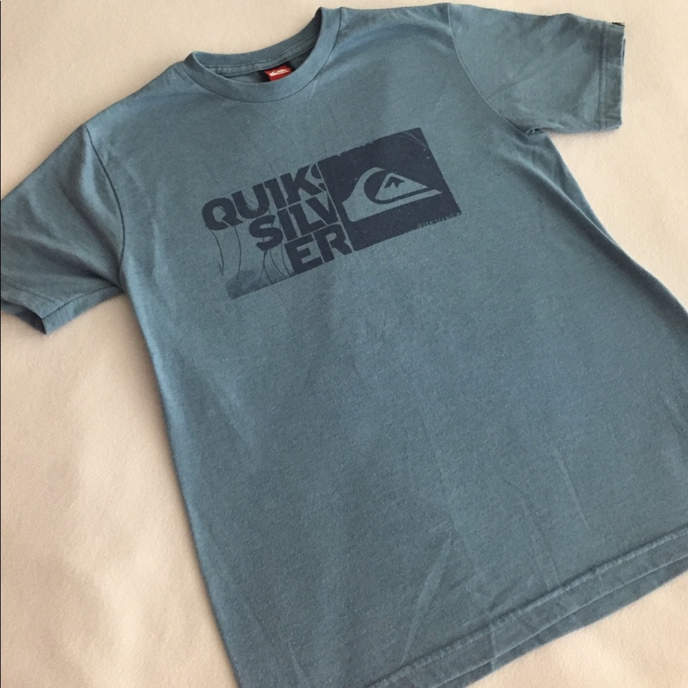 Quiksilver boys teal tee size large