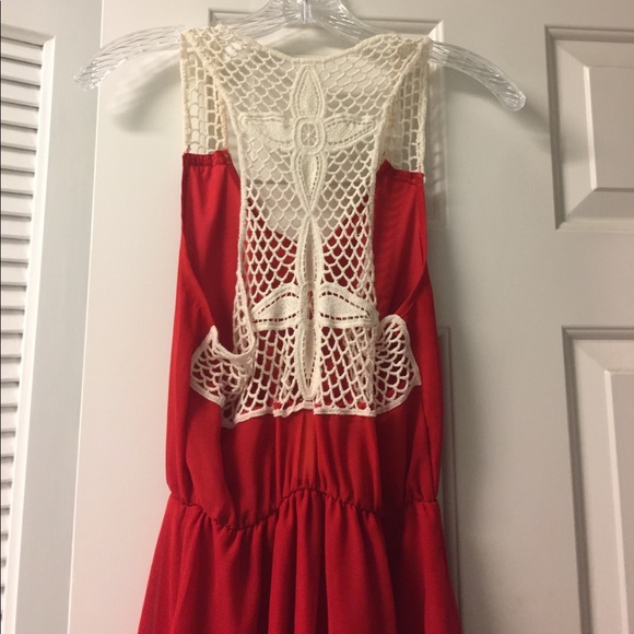 Red dress - Picture 2 of 3