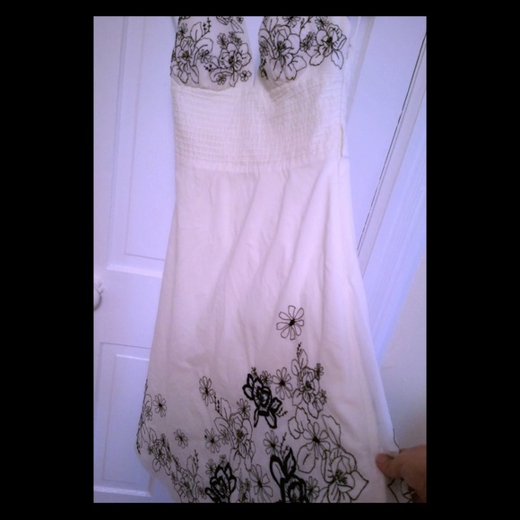 White House Black Market Halter Dress - Picture 3 of 7