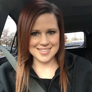 Meet your Posher, Rebecca