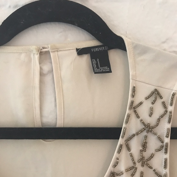 💁BEADED GOLD AND CREAM BLOUSE💁 - Picture 3 of 3