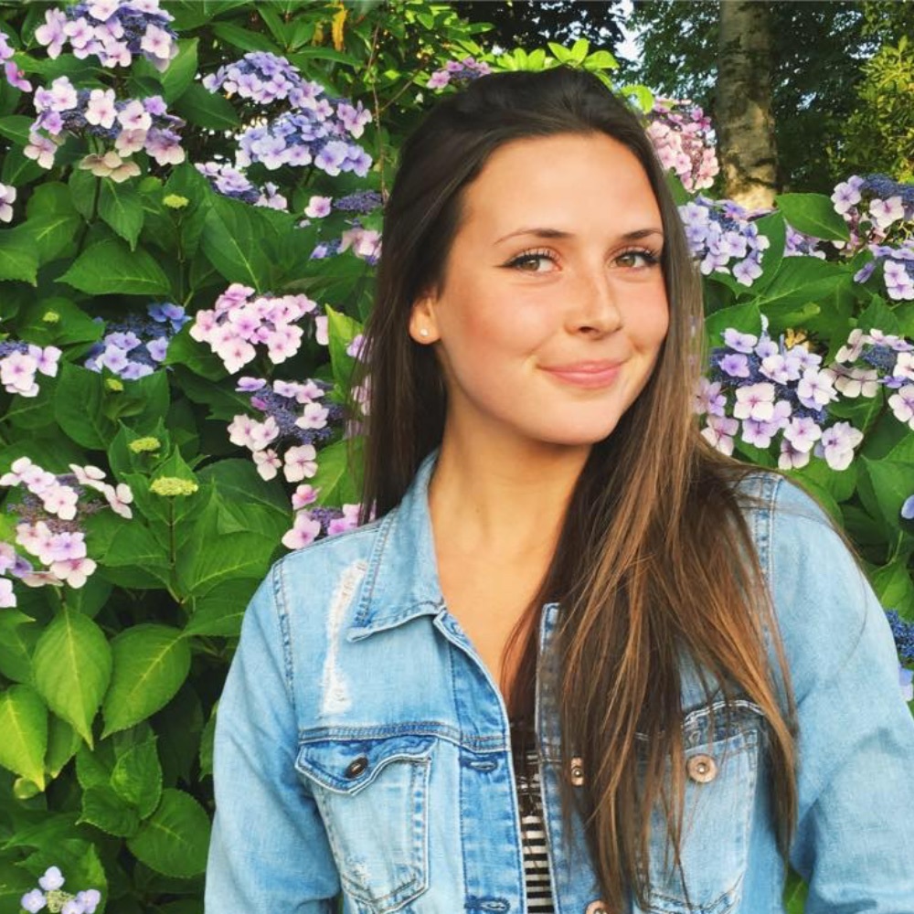 Meet your Posher, Nicole