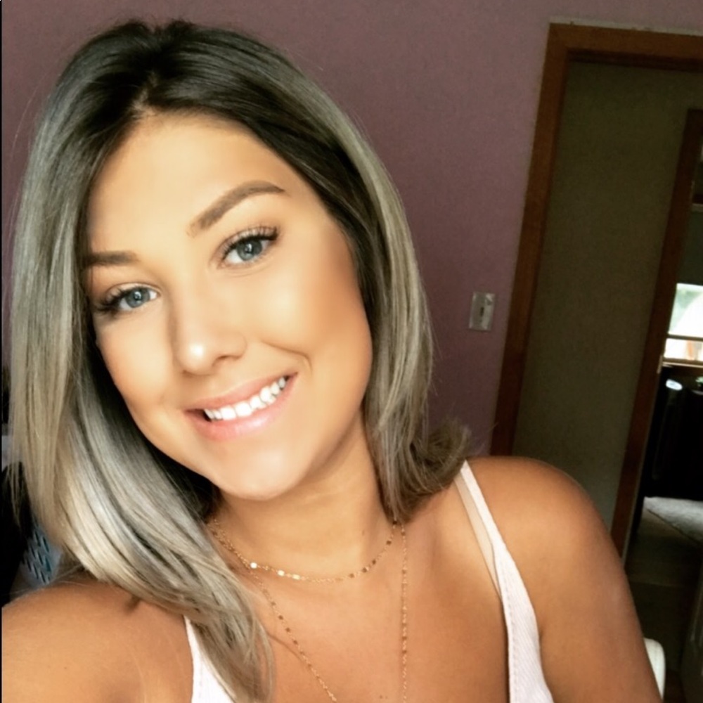 Meet your Posher, Samantha