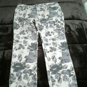 Misses So Slimming Jeans By Chico's Size 2.5