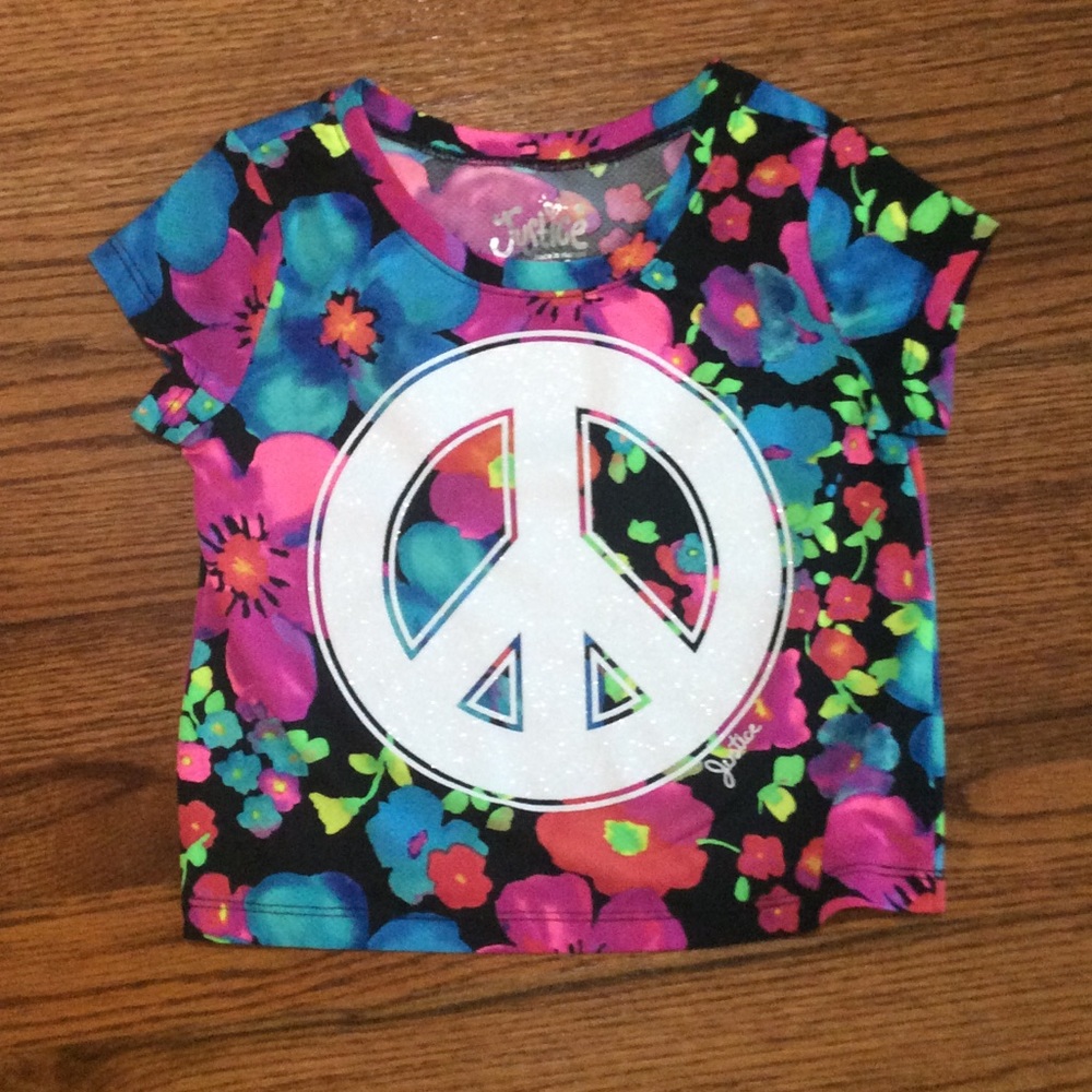 Floral peace sign shirt size six from justice
