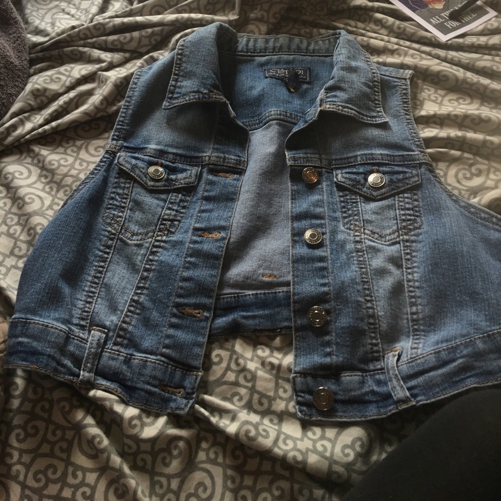 Jean vest