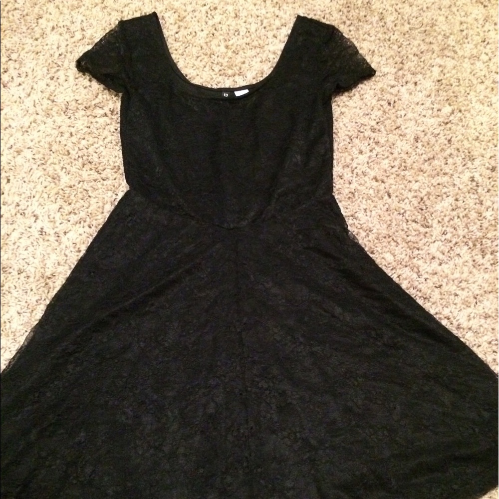 Black lace dress
