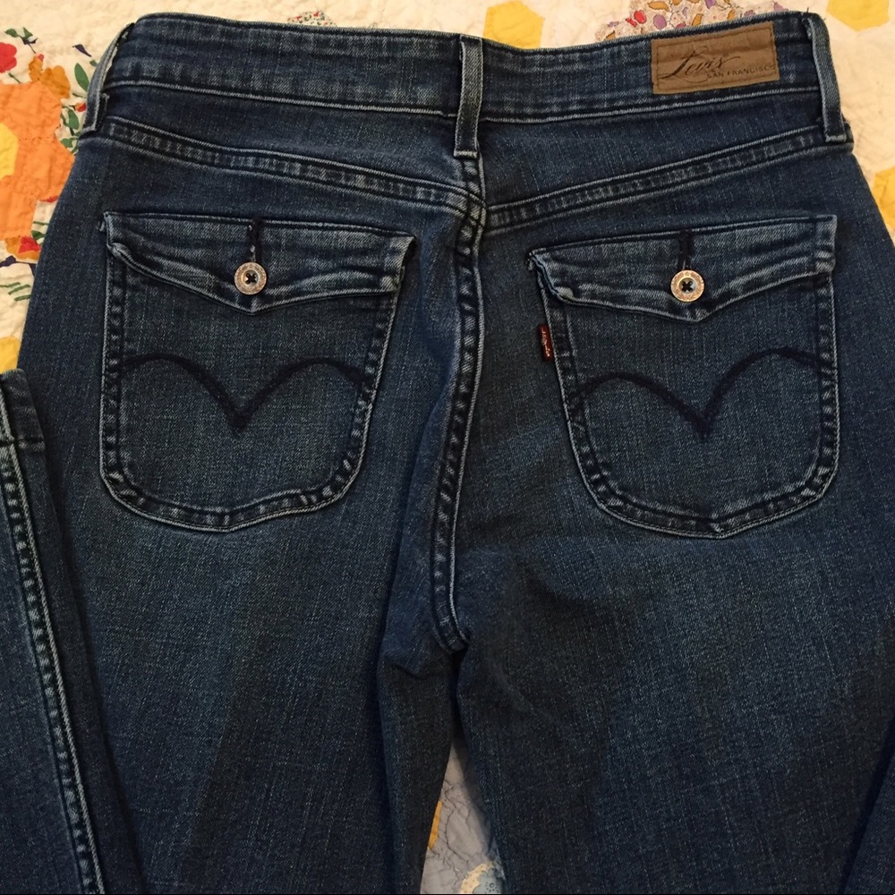 Levi's Flare Jeans - Picture 6 of 7