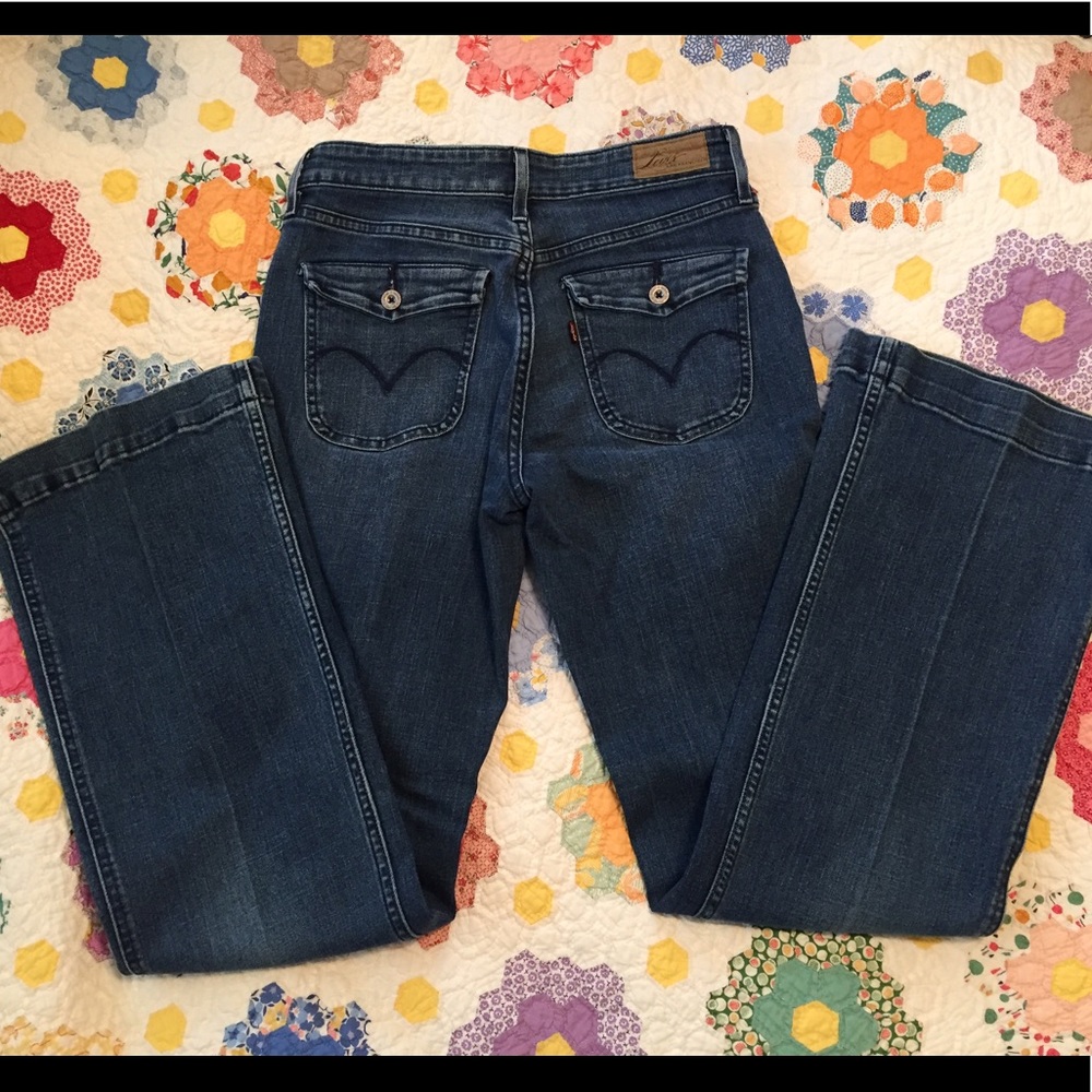 Levi's Flare Jeans - Picture 7 of 7