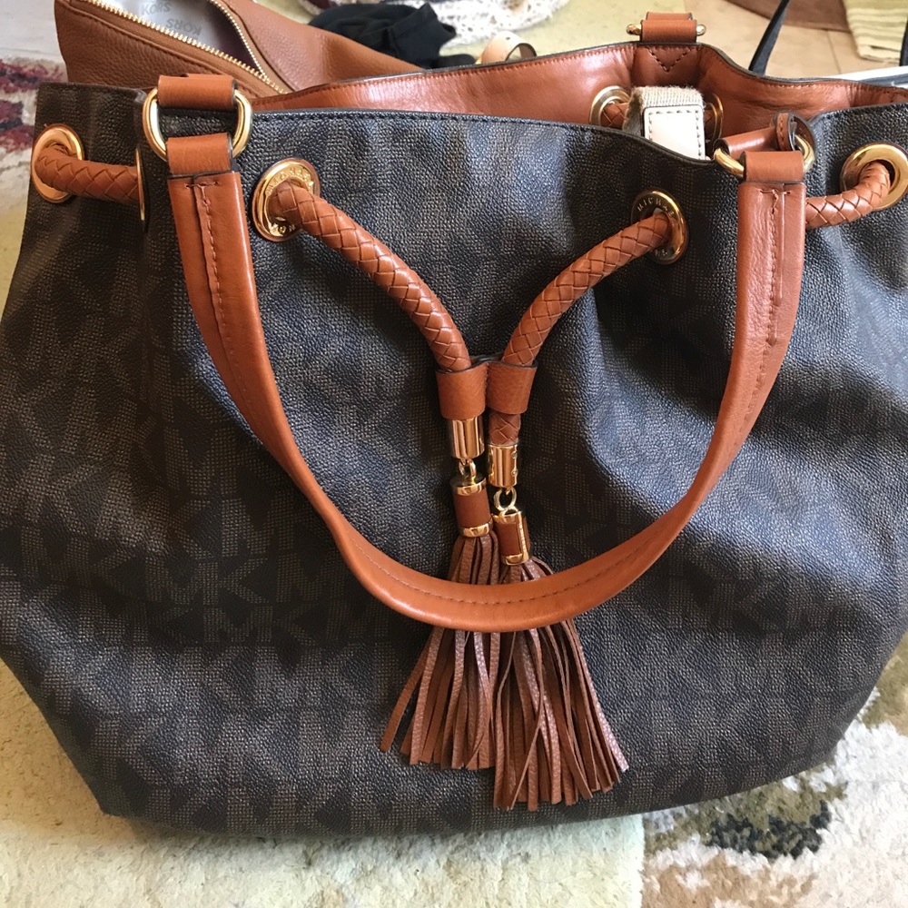 ❌❌SOLD DO NOT BUY!! Authentic Mk Bag