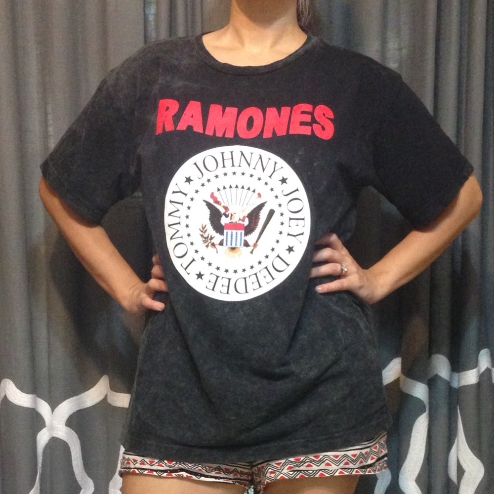 Ramones band shirt