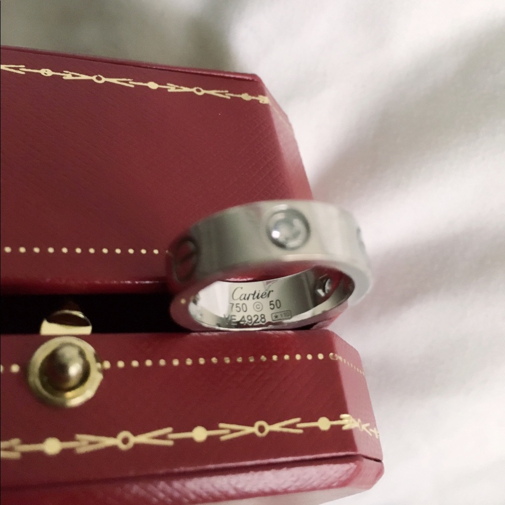 ⚡️FLASH SALE⚡️💯Cartier Love ring + cleaning kit - Picture 3 of 8