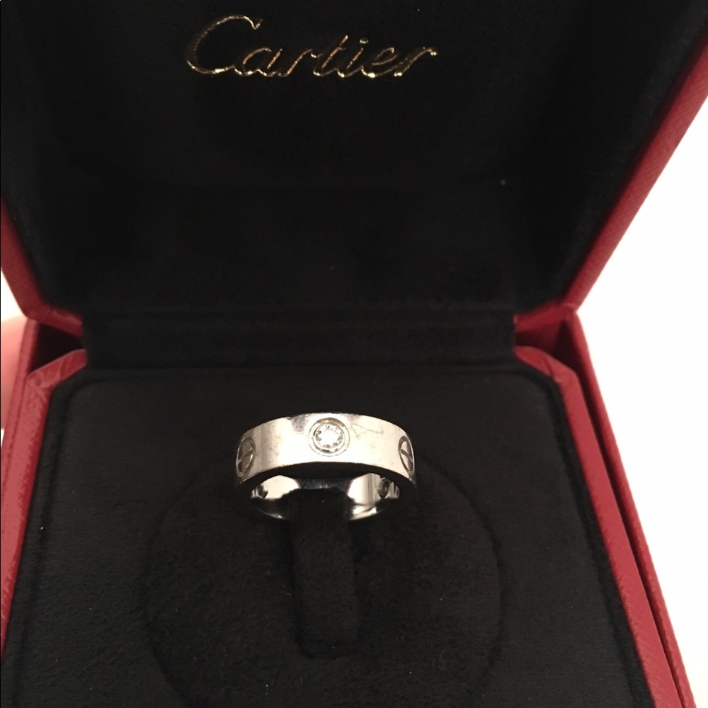 ⚡️FLASH SALE⚡️💯Cartier Love ring + cleaning kit - Picture 8 of 8