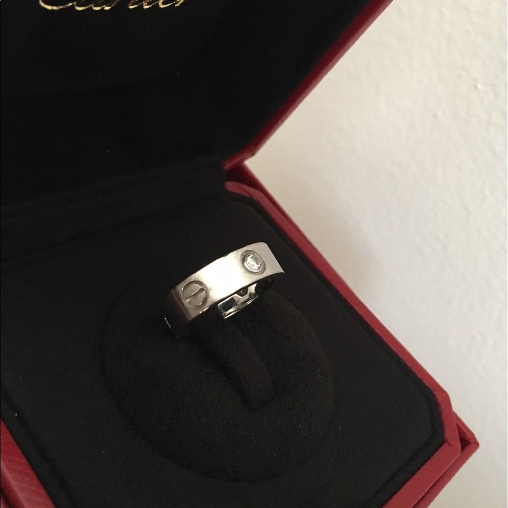 ⚡️FLASH SALE⚡️💯Cartier Love ring + cleaning kit - Picture 5 of 8