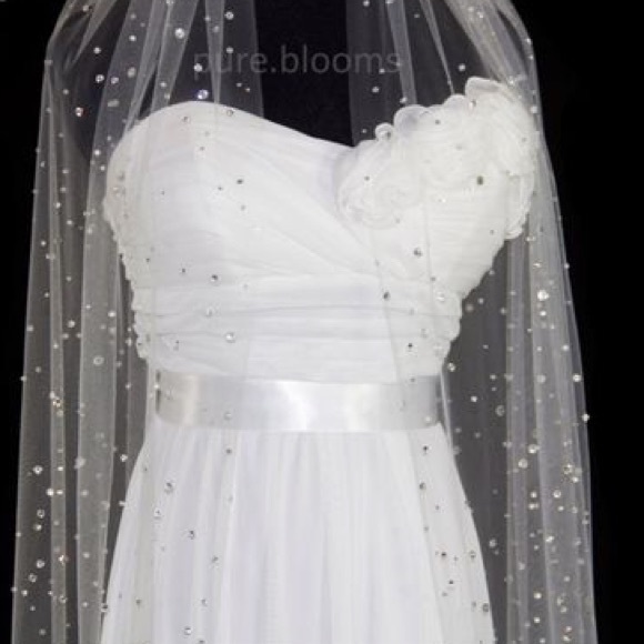 Swarovski Accessories - Rhinestone long wedding veil