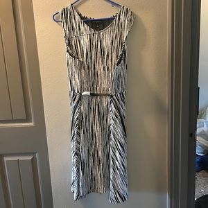 Black and white patterned dress