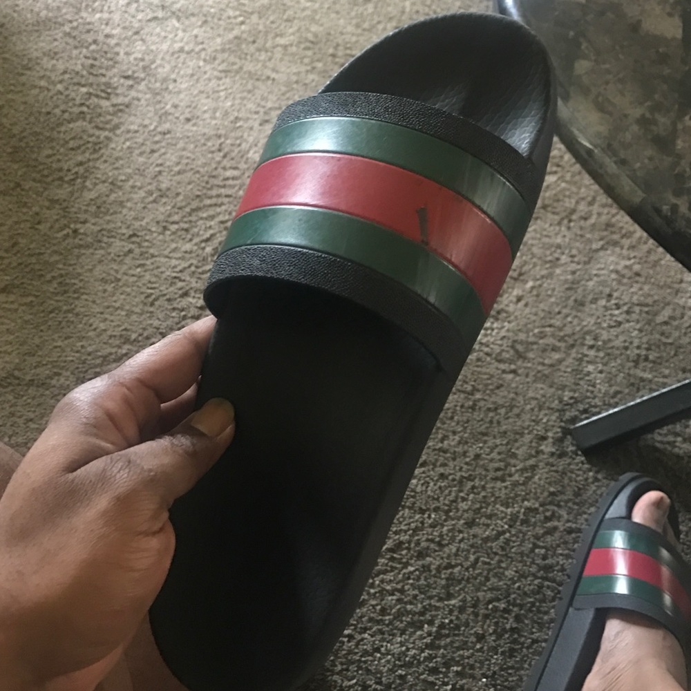 Gucci flip-flop