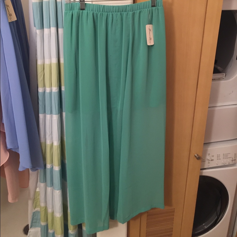 2 Forever 21 Skirts NWT