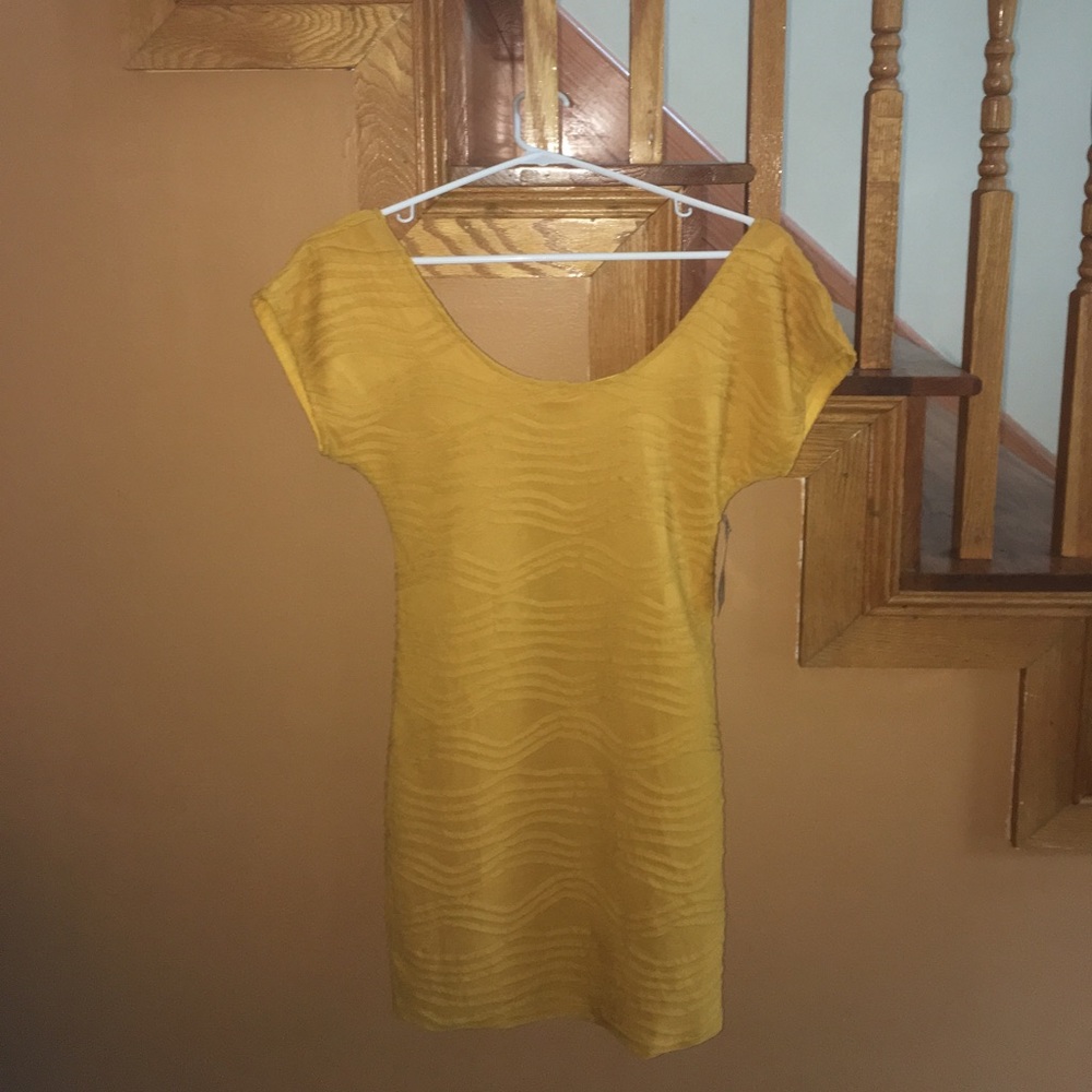 Yellow bodycon dress