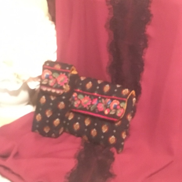 Vera Bradley Phone holder and cosmetic case - Picture 2 of 3