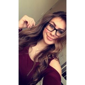 Meet your Posher, Sierra