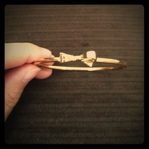 🚫SOLD🚫 Kate Spade bow bangle