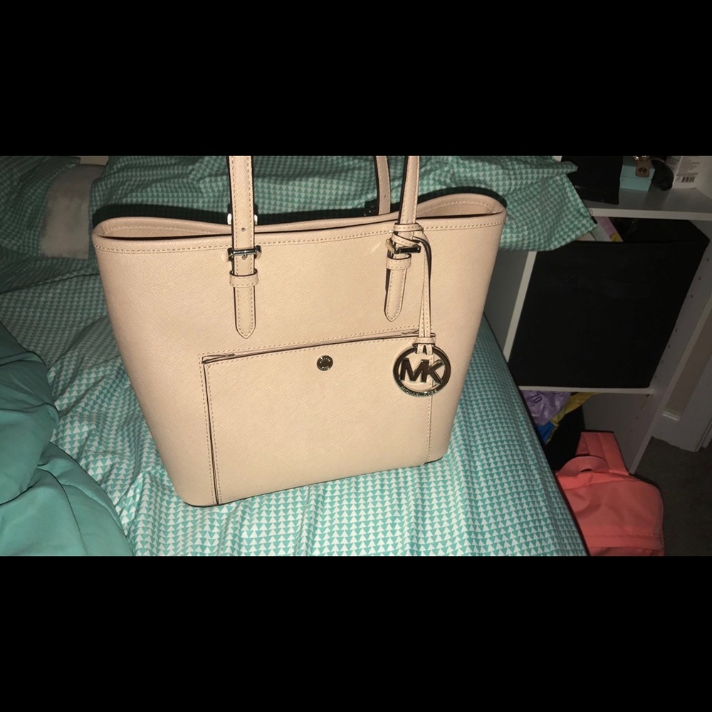 Michael Kors purse