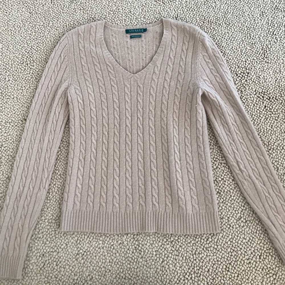 100% Cashmere Ralph Lauren Sweater. Sz Large