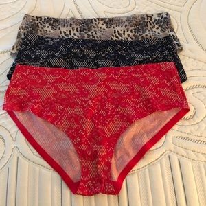 Victoria's Secret No Show Sexy Hiphuggers- Med